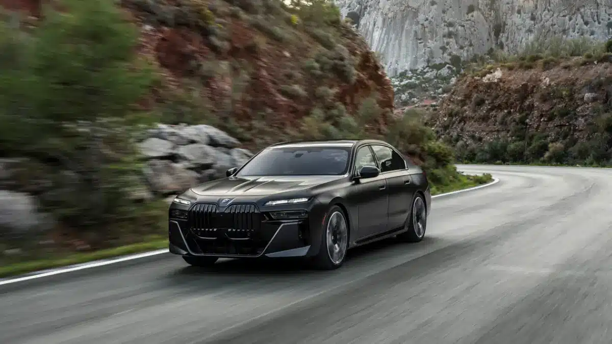 BMW 7 시리즈 구매 조건 비교 리스 VS 할부